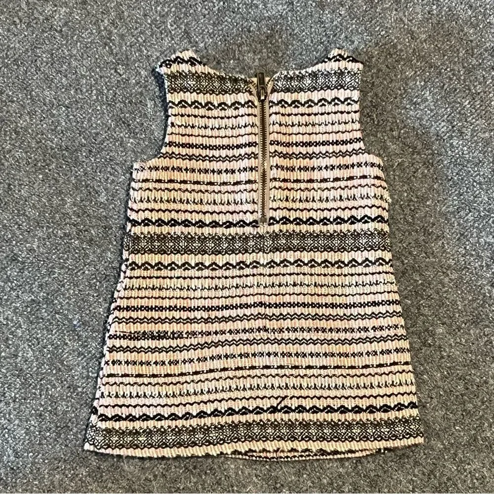 Genuine kids from Oshkosh infant girls size 12 month tweed sleeveless dress‎